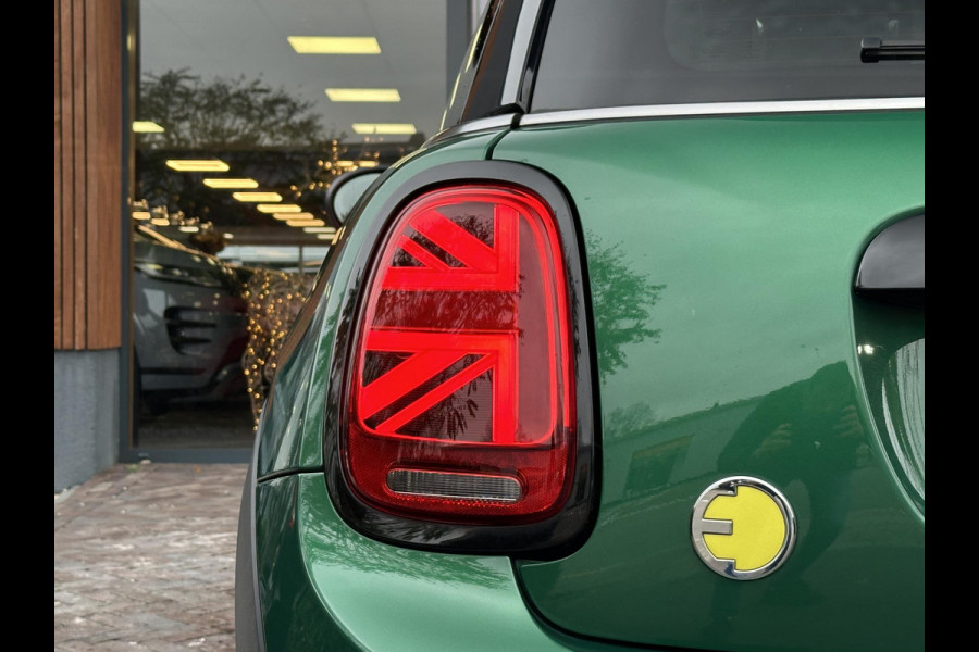 MINI Mini Electric MINI Yours 33 kWh Panoramadak Keyless LED Stoelverw.