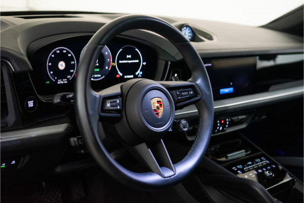 Porsche Cayenne Coupé 3.0 E-Hybrid 462PK | InnoDrive | Bose | Trekhaak | Sportchrono | VOL! Fabrieksgarantie