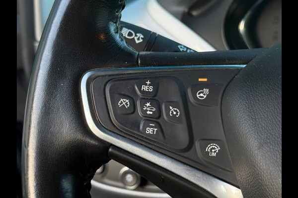 Opel Ampera-E Executive 60 kWh 100% SOH Luxe uitvoering