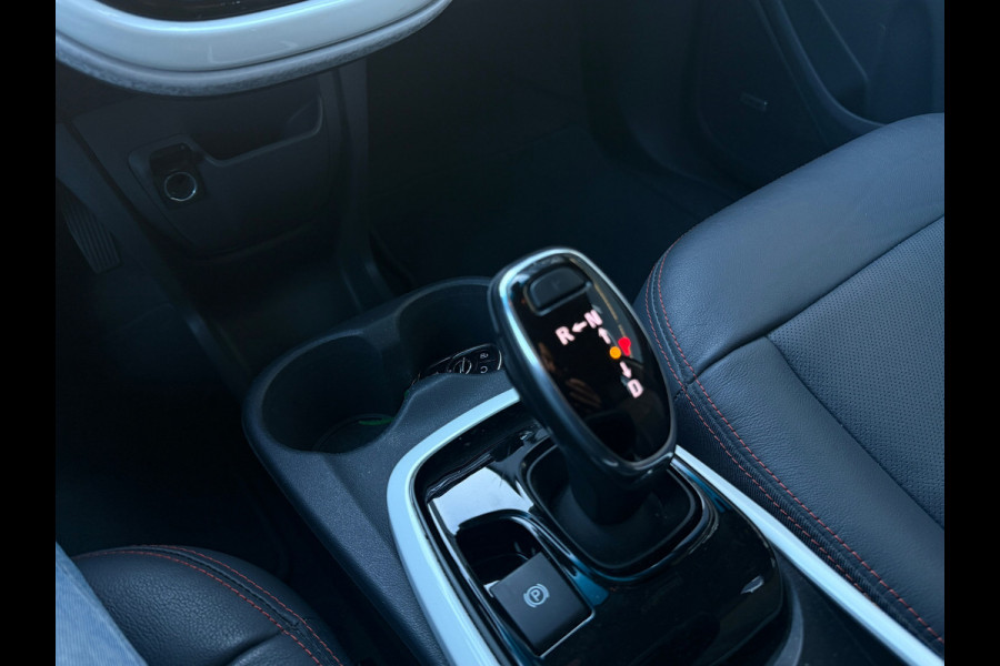 Opel Ampera-E Executive 60 kWh 100% SOH Luxe uitvoering
