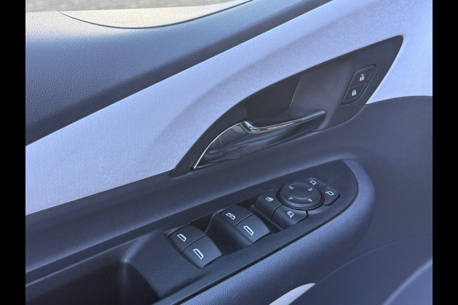 Opel Ampera-E Executive 60 kWh 100% SOH Luxe uitvoering