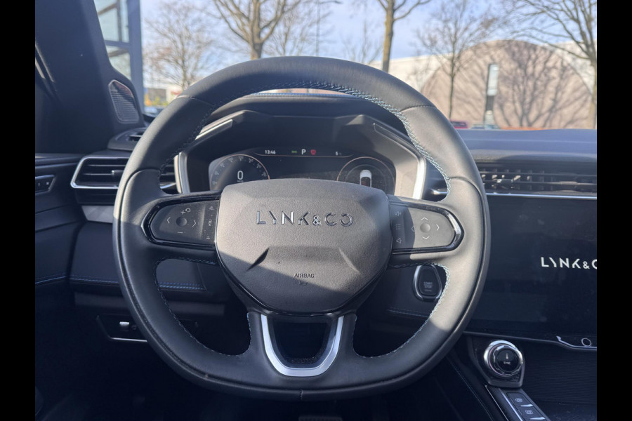 Lynk & Co 01 1.5 VAN: €26.900,- VOOR: €23.770,- UW EINDEJAARSVOORDEEL: €3.130,- |PHEV |FABRIEKSGARANTIE| COMPLETE AUTO| ZWARTE HEMEL| PANO| 360 CAMERA| ELEK. ACHTERKLEP| DODE HOEK|