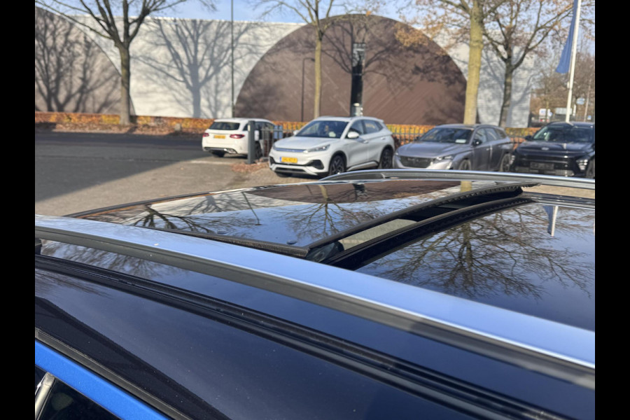 Lynk & Co 01 1.5 VAN: €26.900,- VOOR: €23.770,- UW EINDEJAARSVOORDEEL: €3.130,- |PHEV |FABRIEKSGARANTIE| COMPLETE AUTO| ZWARTE HEMEL| PANO| 360 CAMERA| ELEK. ACHTERKLEP| DODE HOEK|