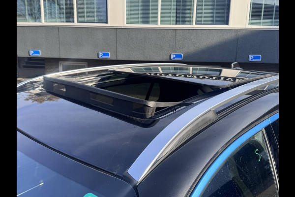 Lynk & Co 01 1.5 VAN: €26.900,- VOOR: €23.770,- UW EINDEJAARSVOORDEEL: €3.130,- |PHEV |FABRIEKSGARANTIE| COMPLETE AUTO| ZWARTE HEMEL| PANO| 360 CAMERA| ELEK. ACHTERKLEP| DODE HOEK|