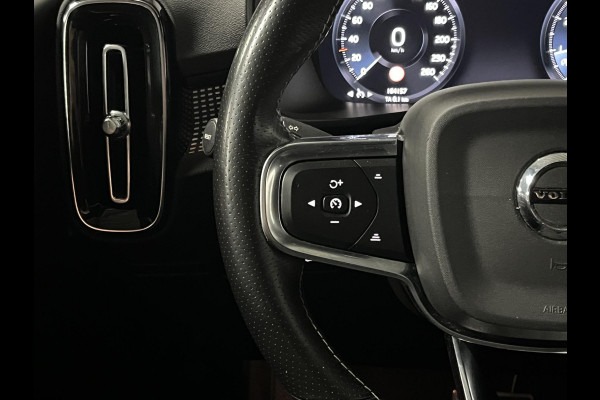 Volvo XC40 1.5 T3 R-Design Trekhaak | Cruise control | Achteruitrij camera | Stoelverwarming | Carplay