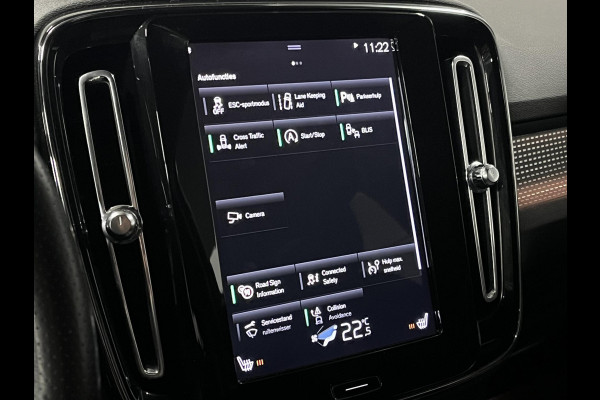 Volvo XC40 1.5 T3 R-Design Trekhaak | Cruise control | Achteruitrij camera | Stoelverwarming | Carplay