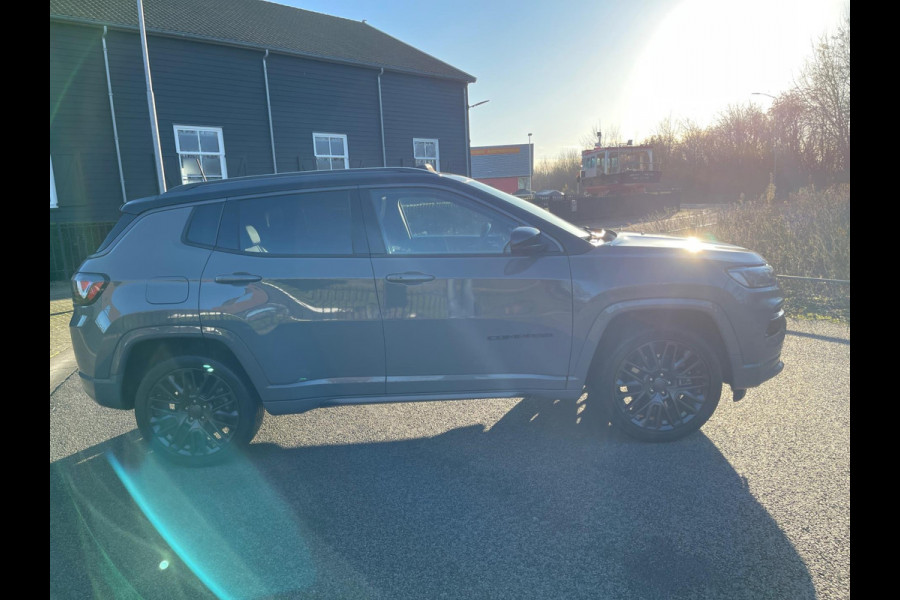 Jeep Compass 4xe 240 Plug-in Hybrid Electric S Panoramadak 360"Camera Leer Navi Led-Xenon Trekhaak