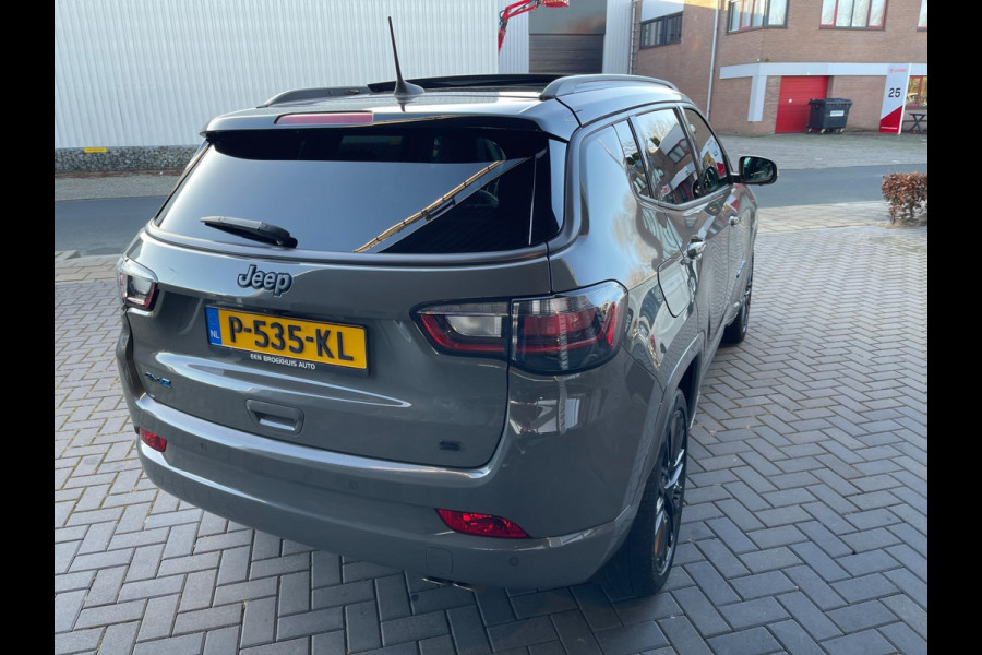 Jeep Compass 4xe 240 Plug-in Hybrid Electric S Panoramadak 360"Camera Leer Navi Led-Xenon Trekhaak
