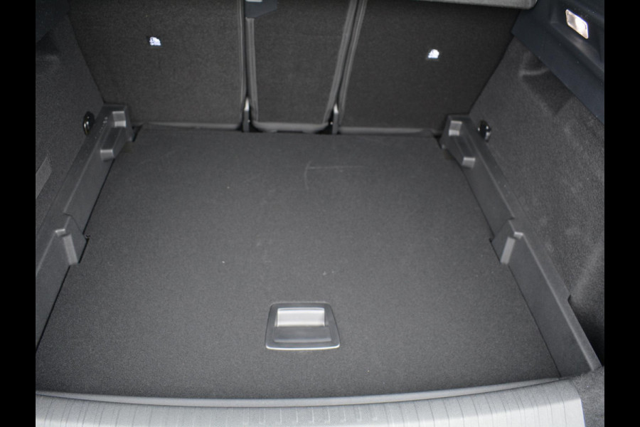 Peugeot E-3008 Allure 73 kWh