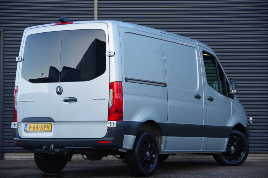 Mercedes-Benz Sprinter 315 1.9 CDI 3-ZITS, L1H1 AUT. TREKHAAK 2800KG, CAMERA, NAVI, CRUISE, CLIMA