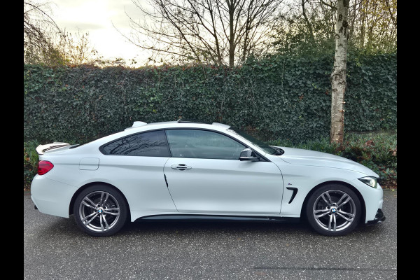 BMW 4 Serie Coupé M Sprt Schuifdak Coupé Apple CarPlay Nap NL High Executive F33 M4 uitlaat Spoiler