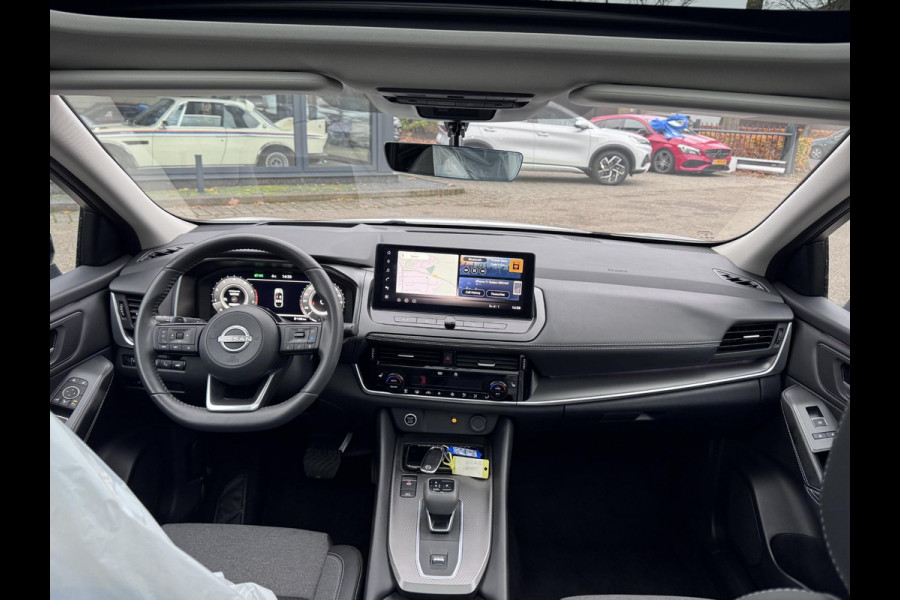 Nissan QASHQAI 1.3 MHEV Xtronic N-Connecta VAN: €37.900,- VOOR: €34.577,- UW EINDEJAARSVOORDEEL: €3.323,- | FABRIEKSGARANTIE| PANO| VOORRUITVERWARMING| STOEL + STUUR VERWARMING| 360 CAMERA| DODE HOEK| HEAD-UP| ELEK. ACHTERKLEP
