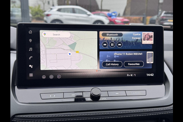 Nissan QASHQAI 1.3 MHEV Xtronic N-Connecta VAN: €37.900,- VOOR: €34.577,- UW EINDEJAARSVOORDEEL: €3.323,- | FABRIEKSGARANTIE| PANO| VOORRUITVERWARMING| STOEL + STUUR VERWARMING| 360 CAMERA| DODE HOEK| HEAD-UP| ELEK. ACHTERKLEP