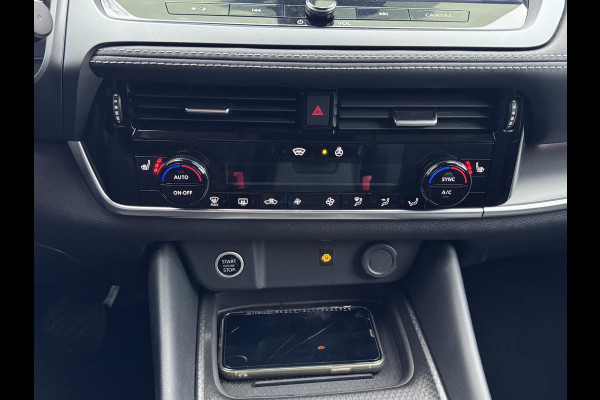 Nissan QASHQAI 1.3 MHEV Xtronic N-Connecta VAN: €37.900,- VOOR: €34.577,- UW EINDEJAARSVOORDEEL: €3.323,- | FABRIEKSGARANTIE| PANO| VOORRUITVERWARMING| STOEL + STUUR VERWARMING| 360 CAMERA| DODE HOEK| HEAD-UP| ELEK. ACHTERKLEP