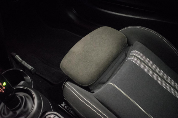 MINI Mini 1.5 Cooper John Cooper Works Dalston Edition ORG NL [ Panoramadak Harman Kardon HUD Digital Dash Alcantara ]