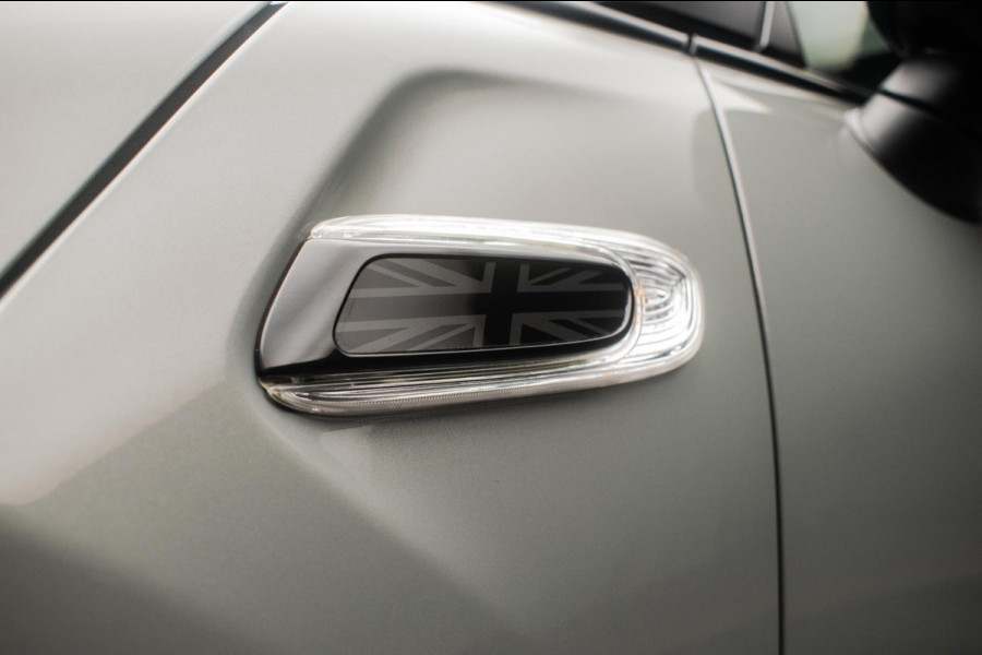 MINI Mini 1.5 Cooper John Cooper Works Dalston Edition ORG NL [ Panoramadak Harman Kardon HUD Digital Dash Alcantara ]