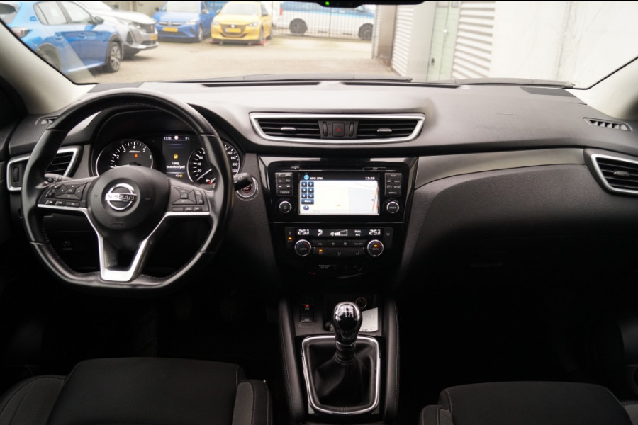 Nissan QASHQAI 1.2 N-Connecta -PANO-CAM-ECC-NAVI-TREKHAAK-