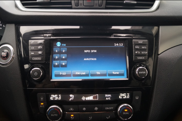 Nissan QASHQAI 1.2 N-Connecta -PANO-CAM-ECC-NAVI-TREKHAAK-