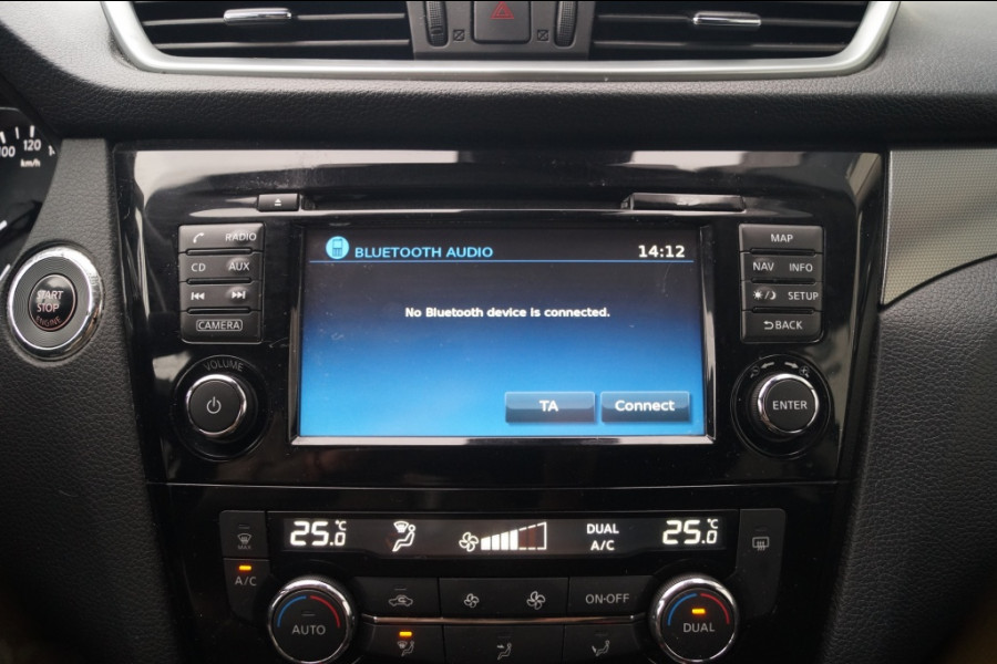 Nissan QASHQAI 1.2 N-Connecta -PANO-CAM-ECC-NAVI-TREKHAAK-