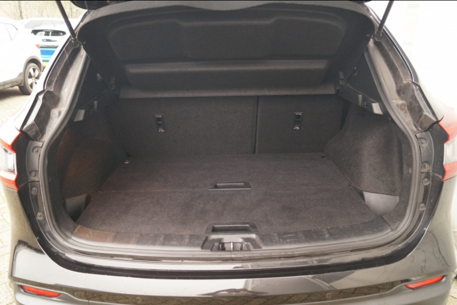 Nissan QASHQAI 1.2 N-Connecta -PANO-CAM-ECC-NAVI-TREKHAAK-