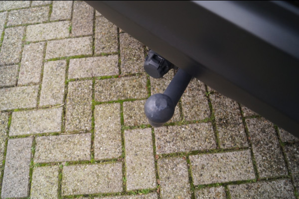 Nissan QASHQAI 1.2 N-Connecta -PANO-CAM-ECC-NAVI-TREKHAAK-