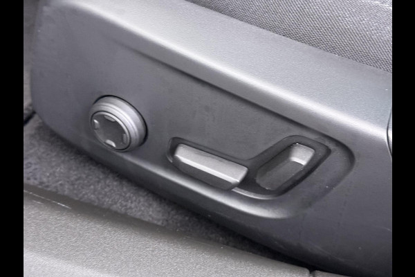 Polestar 2 Long Range Dual Motor 78 kWh VAN: €31.900,- VOOR: €29.440,- UW EINDEJAARSVOORDEEL: €2.460,-| ELEK. STOELEN|COMPLETE AUTO| ACHTERBANK VERWARMING| HARMAN KARDON| STUURWIELVERWARMING|