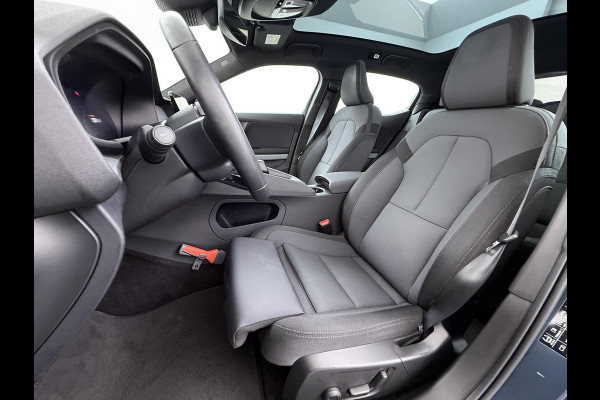 Polestar 2 Long Range Dual Motor 78 kWh VAN: €31.900,- VOOR: €29.440,- UW EINDEJAARSVOORDEEL: €2.460,-| ELEK. STOELEN|COMPLETE AUTO| ACHTERBANK VERWARMING| HARMAN KARDON| STUURWIELVERWARMING|