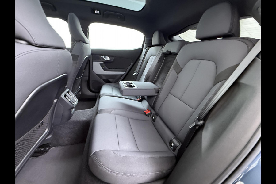 Polestar 2 Long Range Dual Motor 78 kWh VAN: €31.900,- VOOR: €29.440,- UW EINDEJAARSVOORDEEL: €2.460,-| ELEK. STOELEN|COMPLETE AUTO| ACHTERBANK VERWARMING| HARMAN KARDON| STUURWIELVERWARMING|