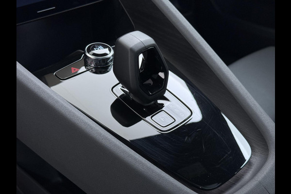 Polestar 2 Long Range Dual Motor 78 kWh VAN: €31.900,- VOOR: €29.440,- UW EINDEJAARSVOORDEEL: €2.460,-| ELEK. STOELEN|COMPLETE AUTO| ACHTERBANK VERWARMING| HARMAN KARDON| STUURWIELVERWARMING|