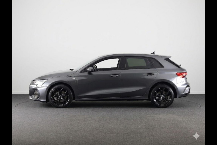 Audi A3 Sportback 40 TFSI e S edition 204pk | Verlengde garantie | Parkeercamera | Adaptieve cruise controle | Optiek pakket zwart Plus | Extra getint glas