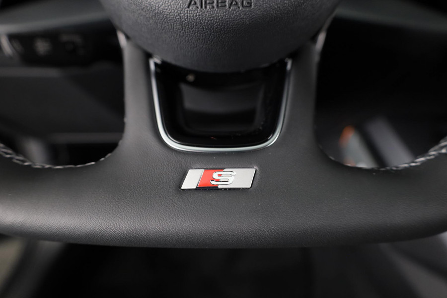 Audi A3 Sportback 40 TFSI e S edition 204pk | Verlengde garantie | Parkeercamera | Adaptieve cruise controle | Optiek pakket zwart Plus | Extra getint glas