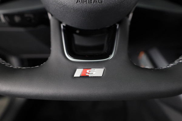 Audi A3 Sportback 40 TFSI e S edition 204pk | Verlengde garantie | Parkeercamera | Adaptieve cruise controle | Optiek pakket zwart Plus | Extra getint glas