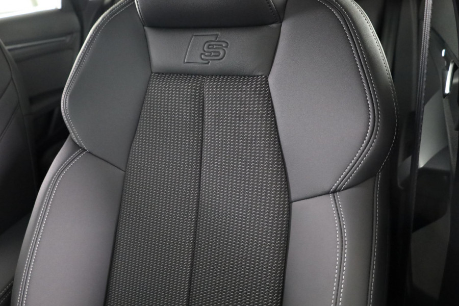 Audi A3 Sportback 40 TFSI e S edition 204pk | Verlengde garantie | Parkeercamera | Adaptieve cruise controle | Optiek pakket zwart Plus | Extra getint glas