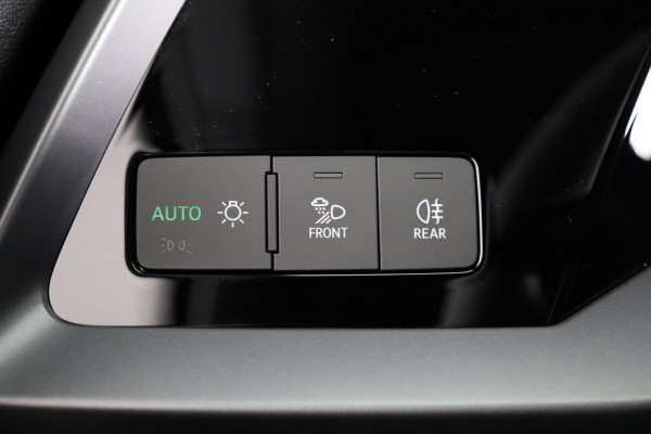 Audi A3 Sportback 40 TFSI e S edition 204pk | Verlengde garantie | Parkeercamera | Adaptieve cruise controle | Optiek pakket zwart Plus | Extra getint glas