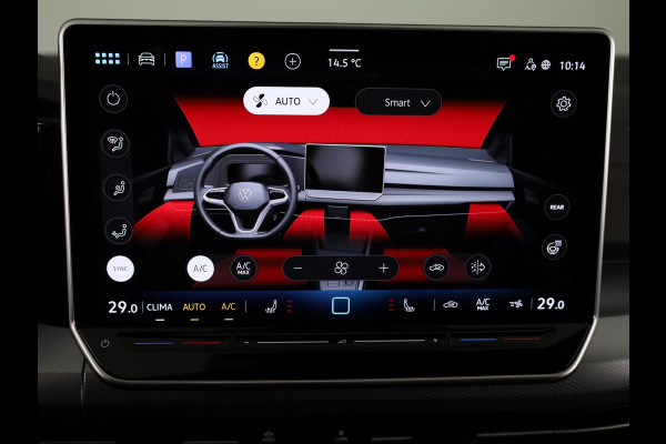 Volkswagen Golf 1.5 eTSI Life Edition GOAL 116 pk Automaat (DSG) | Verlengde garantie | Navigatie | Panoramadak | Parkeersensoren | Achteruitrijcamera | Stoelverwarming |