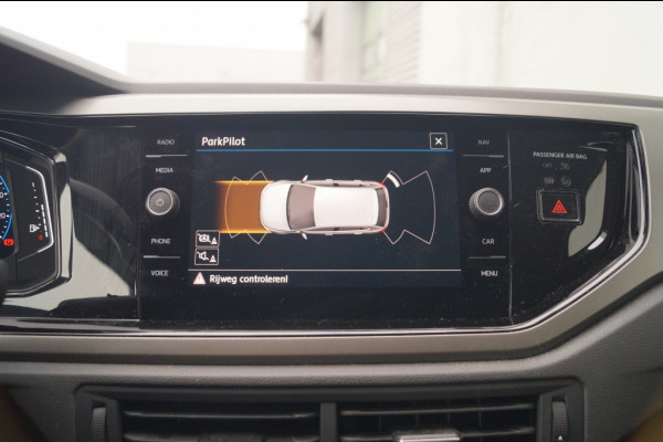 Volkswagen Polo 1.0 TSI Comfortline Business -ECC-PDC-NAVI-ACC-