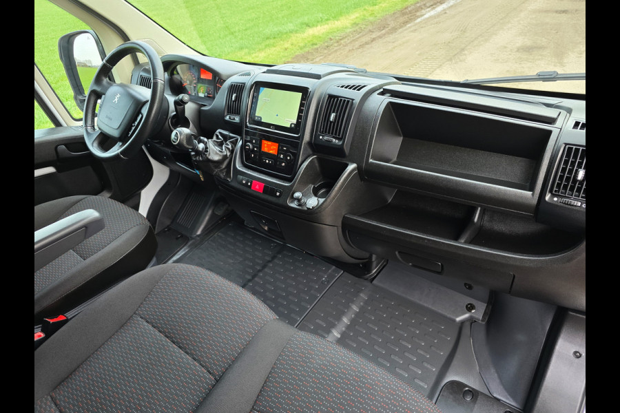 Peugeot Boxer 2.2 BlueHDi L2 H2 3.5T 140 Pk - Euro 6 - Navi - Airco - Cruise Control