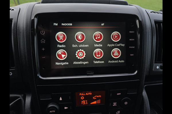 Peugeot Boxer 2.2 BlueHDi L2 H2 3.5T 140 Pk - Euro 6 - Navi - Airco - Cruise Control