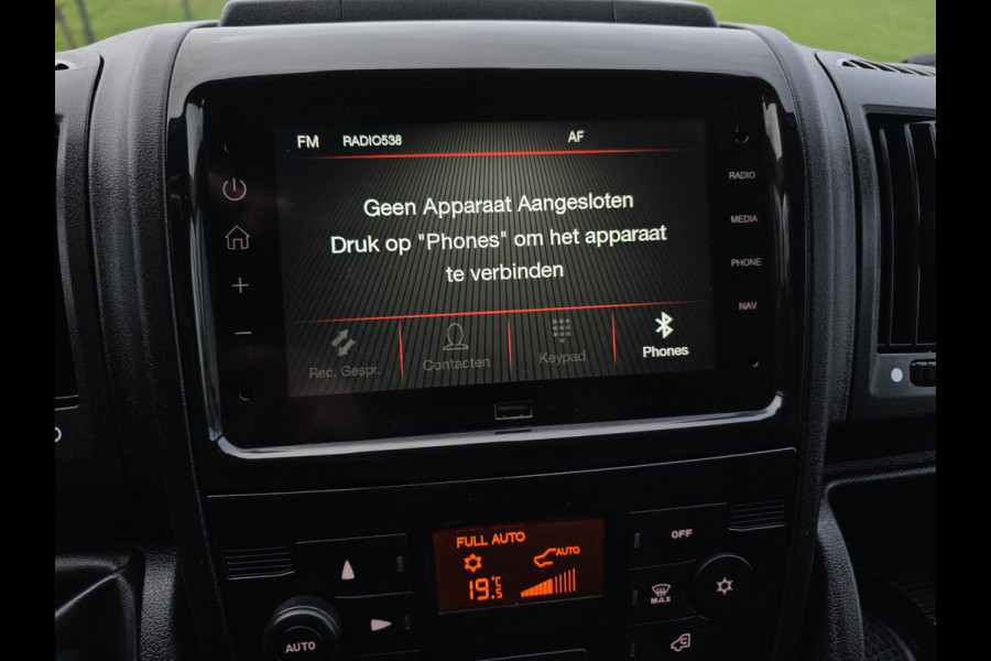 Peugeot Boxer 2.2 BlueHDi L2 H2 3.5T 140 Pk - Euro 6 - Navi - Airco - Cruise Control