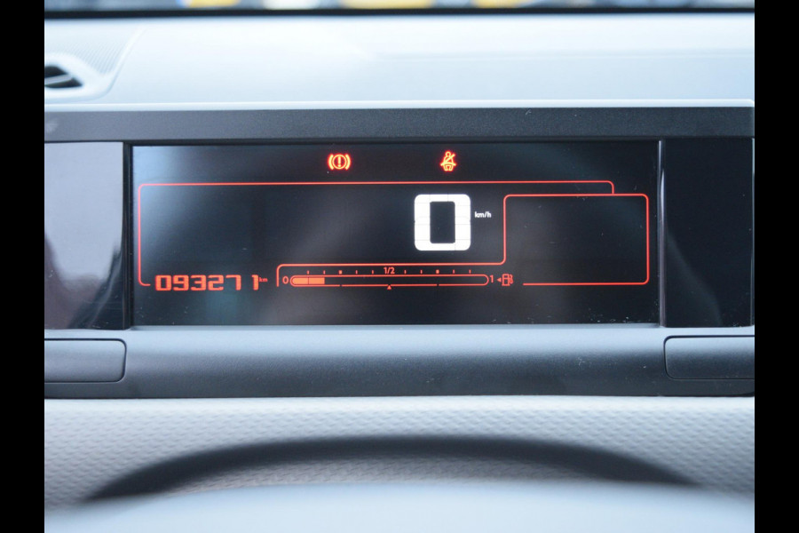 Citroën C4 Cactus 1.2 PureTech Feel PARKEERSENSOREN | NAVIGATIE | AIRCO |