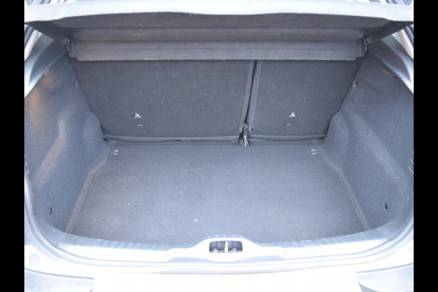 Citroën C4 Cactus 1.2 PureTech Feel PARKEERSENSOREN | NAVIGATIE | AIRCO |