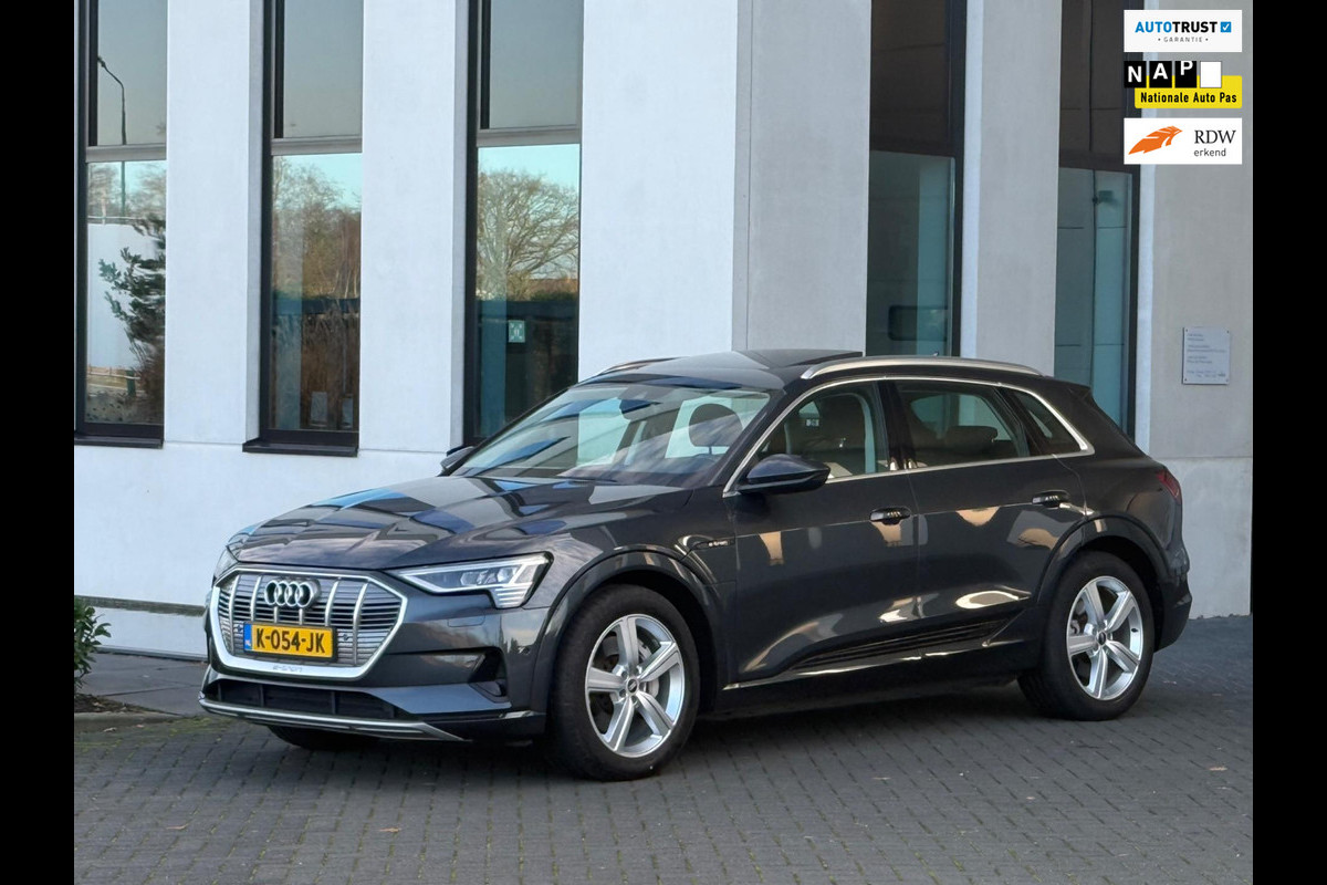 Audi e-tron 50 quattro Business edition Plus 71 kWh, panoramadak, leder, stoelverwarming, camera, NL auto met nap