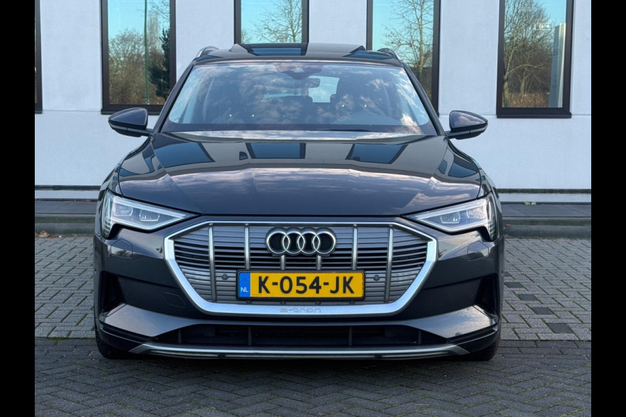Audi e-tron 50 quattro Business edition Plus 71 kWh, panoramadak, leder, stoelverwarming, camera, NL auto met nap