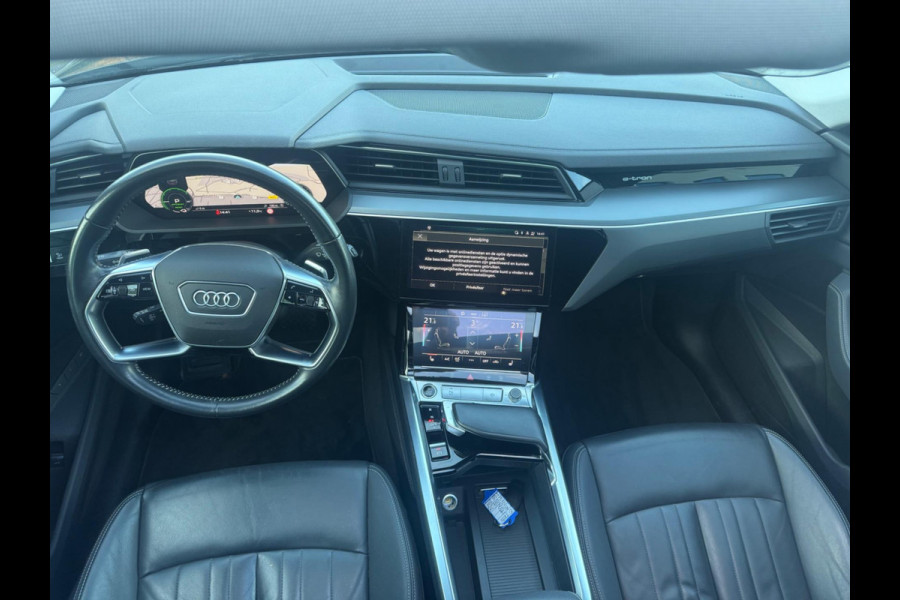 Audi e-tron 50 quattro Business edition Plus 71 kWh, panoramadak, leder, stoelverwarming, camera, NL auto met nap