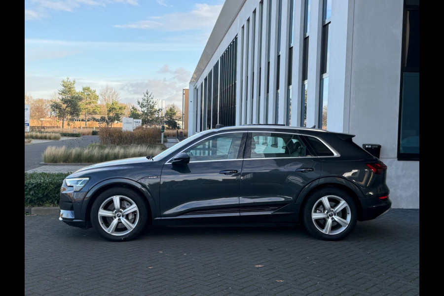 Audi e-tron 50 quattro Business edition Plus 71 kWh, panoramadak, leder, stoelverwarming, camera, NL auto met nap