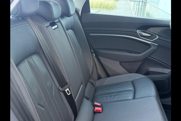 Audi e-tron 50 quattro Business edition Plus 71 kWh, panoramadak, leder, stoelverwarming, camera, NL auto met nap