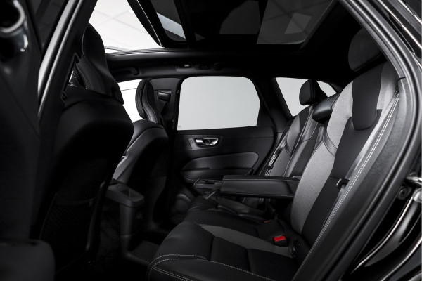 Volvo XC60 2.0 T6 Plug-in hybrid AWD Plus Black Edition | S/K-Panodak | Dig. Cockpit | Adapt. Cruise | Memory Stoelen | Elek. Klep | Stoel-+stuurverw. | 360 Camera | NAV+App. Connect | ECC | LM 21" | 2762