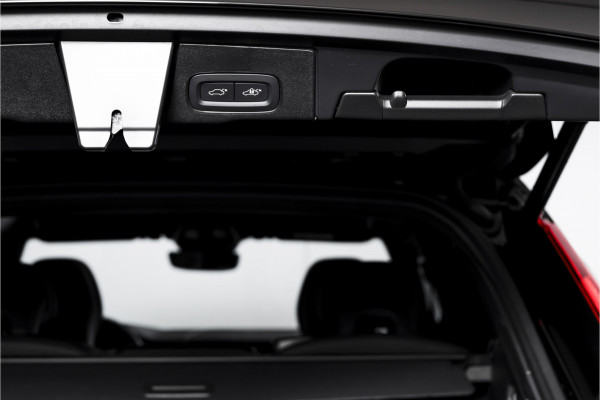 Volvo XC60 2.0 T6 Plug-in hybrid AWD Plus Black Edition | S/K-Panodak | Dig. Cockpit | Adapt. Cruise | Memory Stoelen | Elek. Klep | Stoel-+stuurverw. | 360 Camera | NAV+App. Connect | ECC | LM 21" | 2762