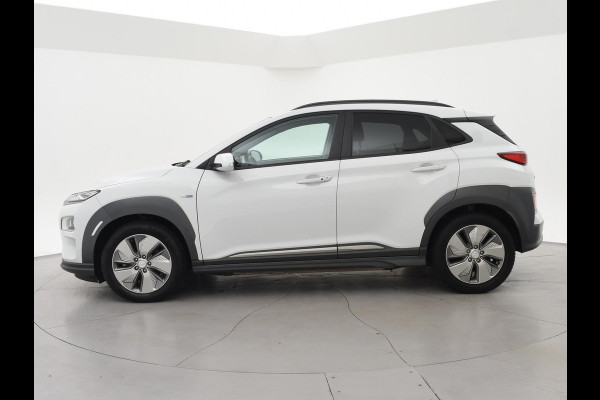 Hyundai Kona 64 kWh 204 PK AUT. + CAMERA | APPLE CARPLAY | STUURVERW. | STOELVERW. | LED | BTW AUTO