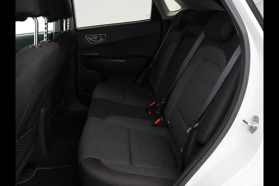 Hyundai Kona 64 kWh 204 PK AUT. + CAMERA | APPLE CARPLAY | STUURVERW. | STOELVERW. | LED | BTW AUTO
